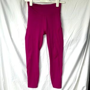 Fuchsia leggings for yoga climbing running